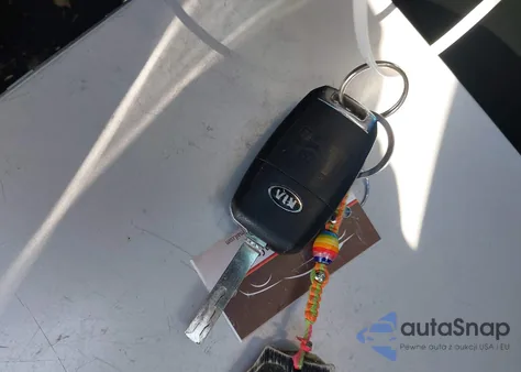 2020 Kia Optima Lx z USA, uszkodzony, nr VIN 5XXGT4L36LG387207